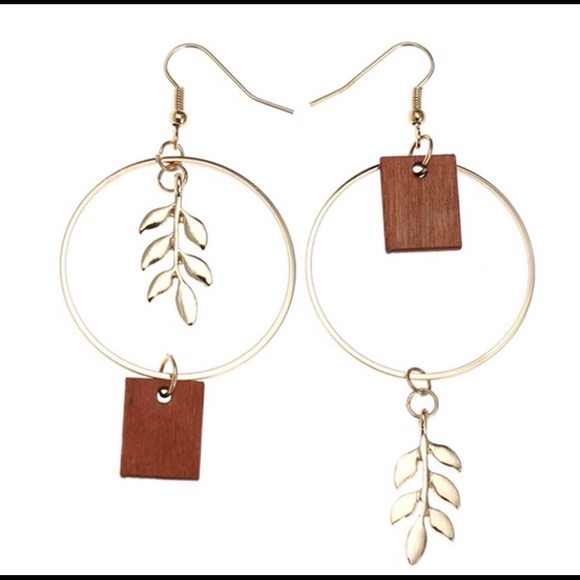 Jewelry - Leaf Dangle Gold Wooden asymmetrical earrings
